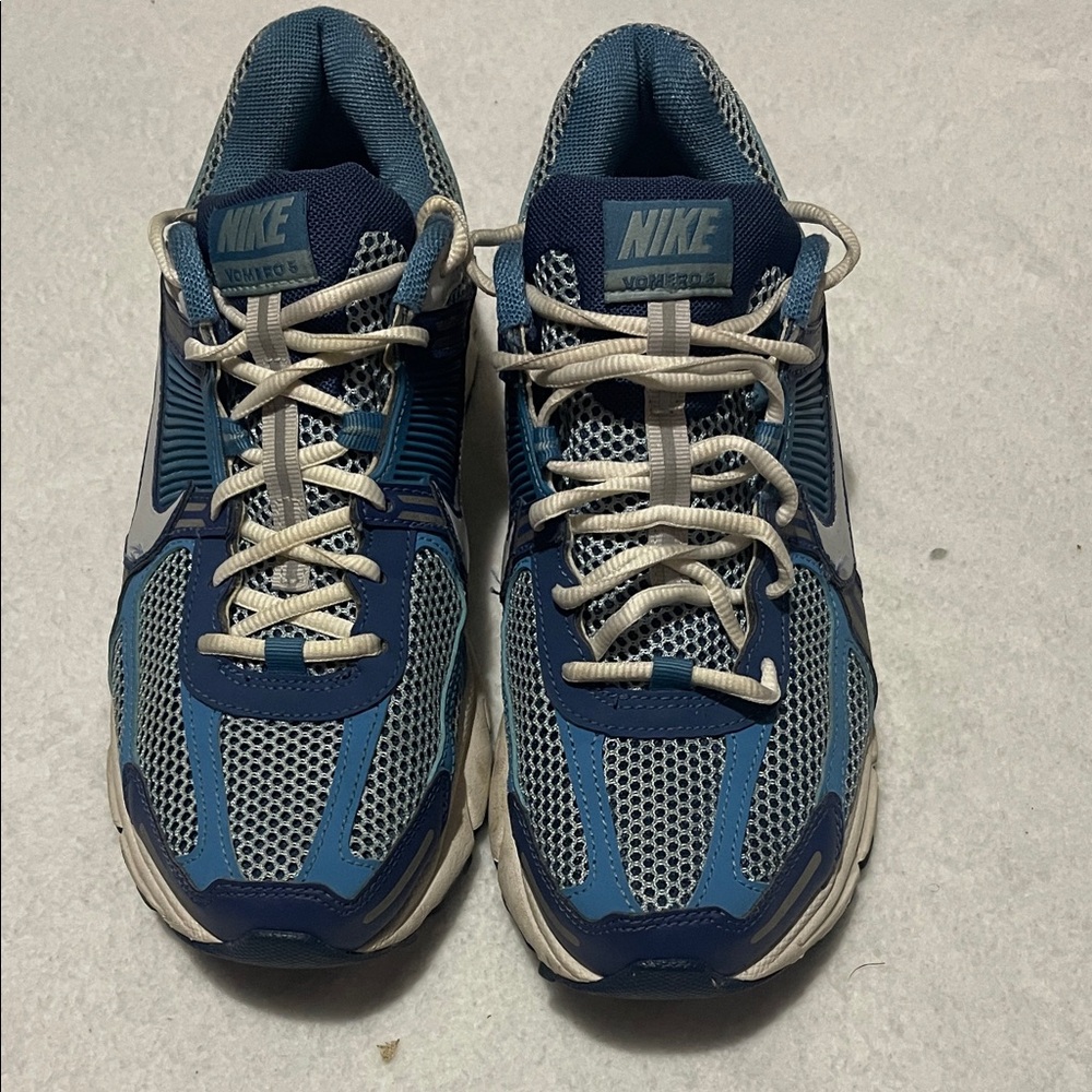 Men’s Nike Zoom Vomero 5 Blue and White